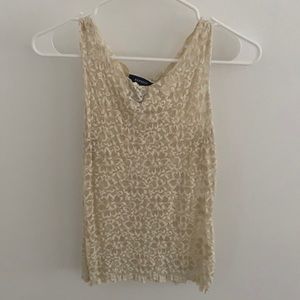 Express elegant lace fitting tank top